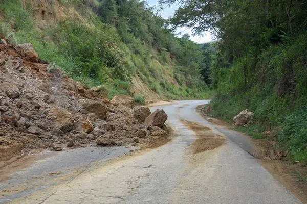 do all landslides travel fast